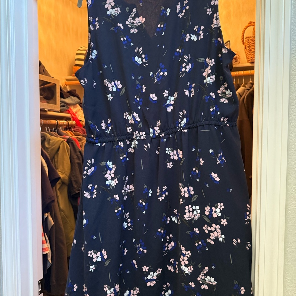 41 Hawthorn Navy Floral Midi Dress